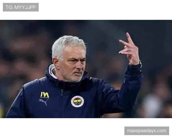 费内巴切明星球员挺身而出助球队逆转，状态回升点燃争冠希望