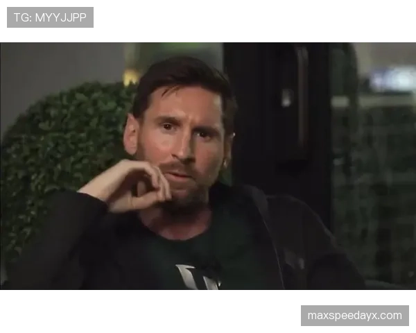 梅西转型更衣室领袖,以身作则提振球队士气与团结 梅西转型更衣室领袖,以身作则提振球队士气与团结