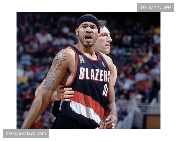 加内特挡拆拉扯防线提升球队防守强度